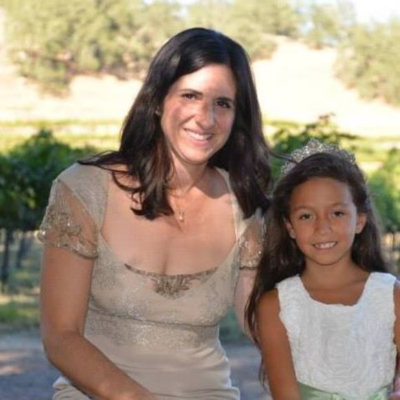 Meet your Posher, Nicole - Picture 1 of 1